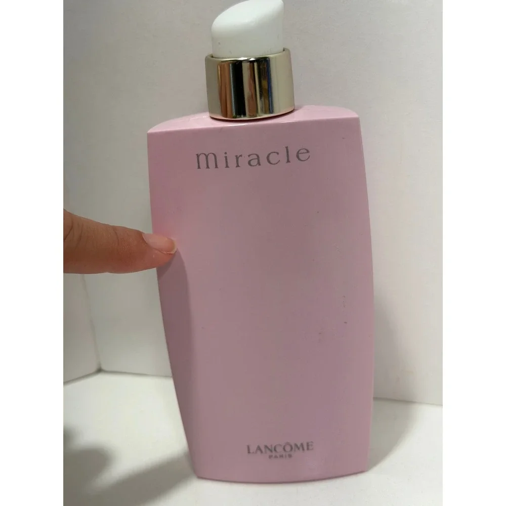 Lancome Miracle Perfumed Body Lotion Lait Pour Le Corps 6.8 fl oz  80% full pink